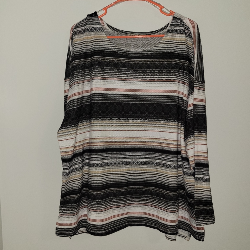 Absolutely Famous lightweight sweater
